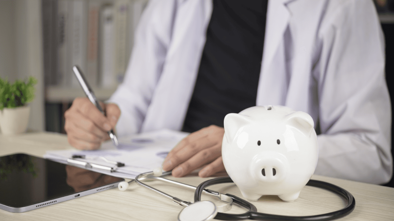 Master the Art of Cash Pricing for Healthcare Savings