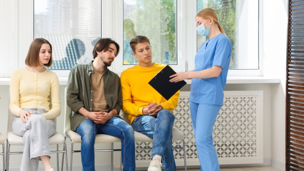 Why Many Seek Alternatives to Traditional Healthcare