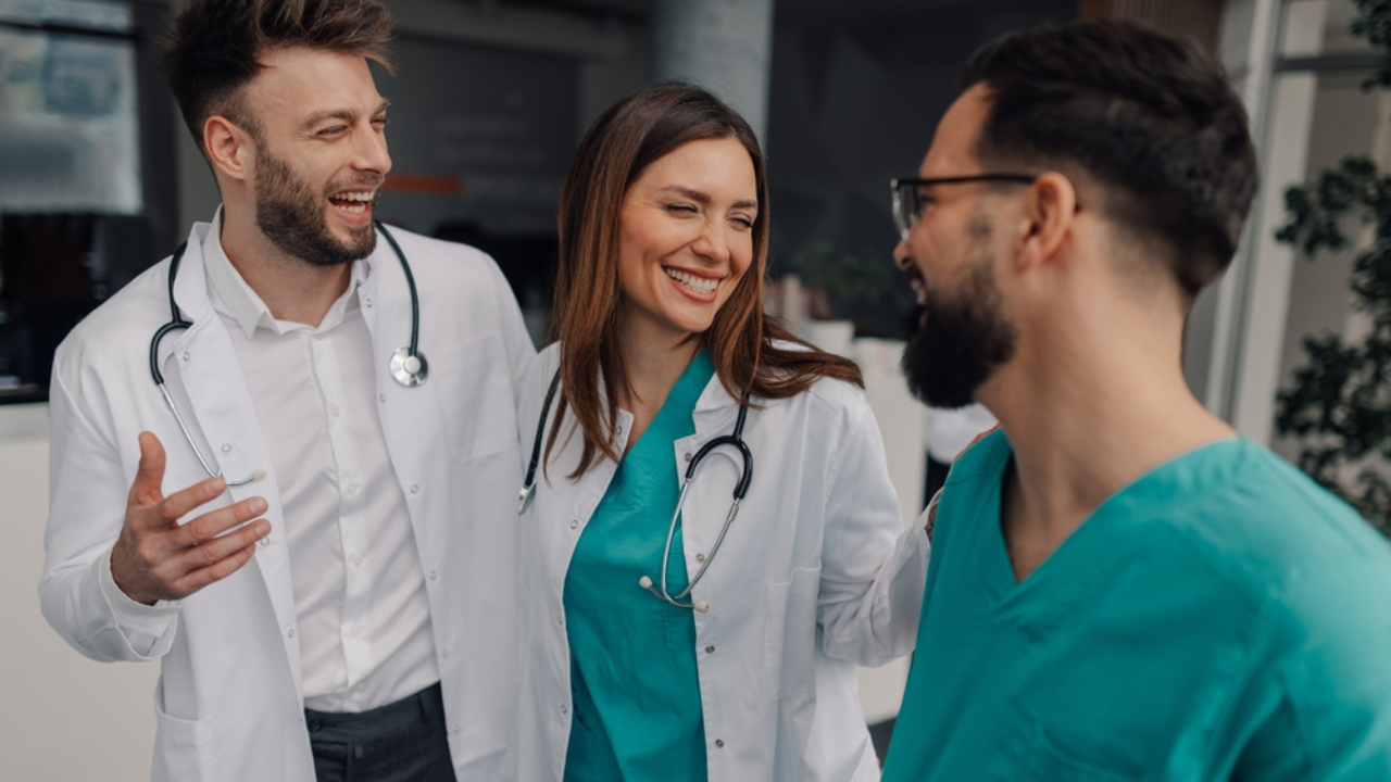 Comparing SakeOf and Share HealthCare